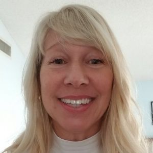 Meet your Posher, Liz